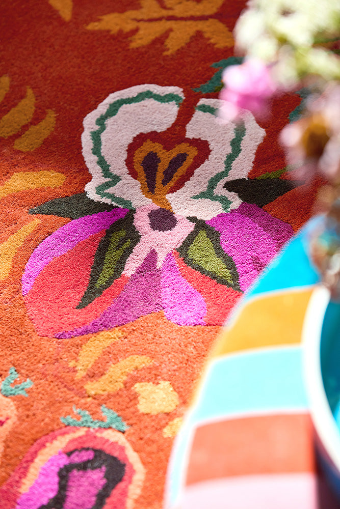 Alfombra Sophie Robinson x Harlequin Wonderland Floral Ámbar/Lapislázuli 144713