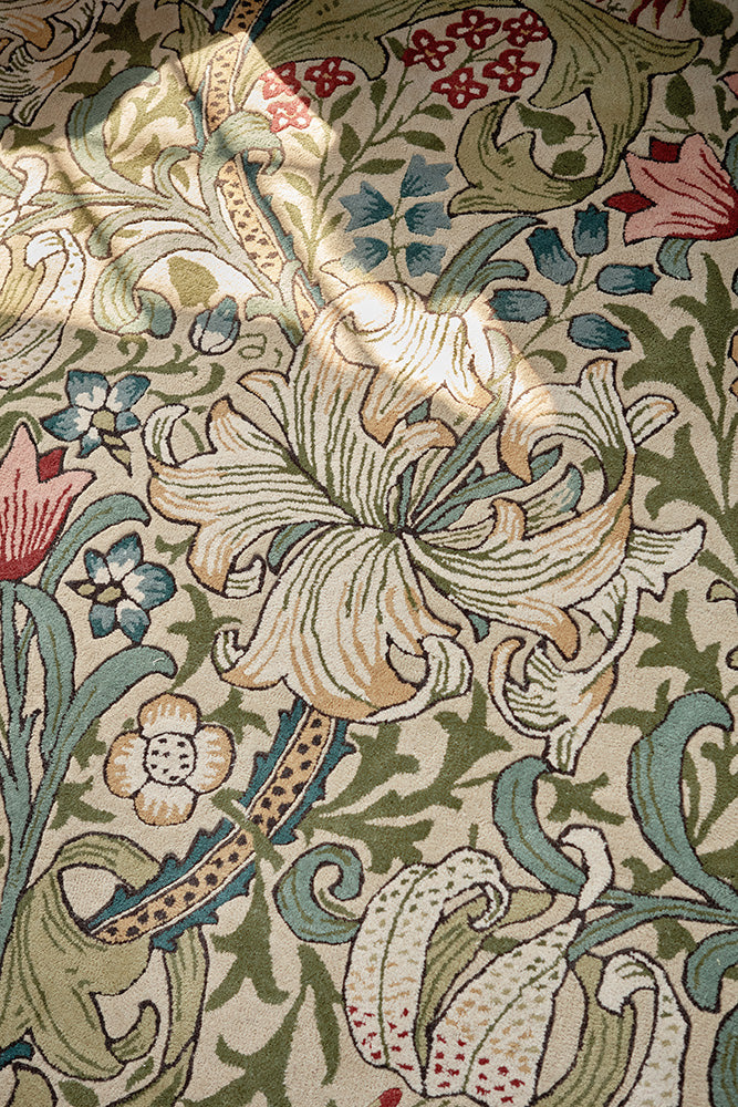 Morris & Co Golden Lily Green - Red 130107 Rug